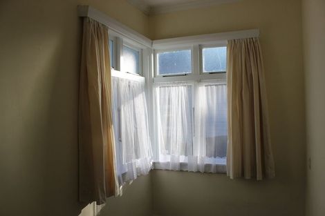 Photo of property in 66 Pahiatua Street, Hokowhitu, Palmerston North, 4410