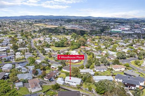 Photo of property in 9 Woodhouse Place, West Harbour, Auckland, 0618
