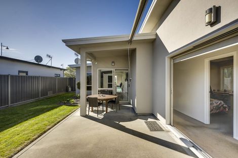 Photo of property in 31 Pacific Avenue, Poraiti, Napier, 4112