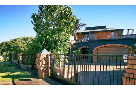 Photo of property in 1 Fuller Terrace, Kerikeri, 0230