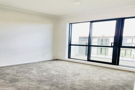 Photo of property in 18/11 Carlos Drive, Flat Bush, Auckland, 2016