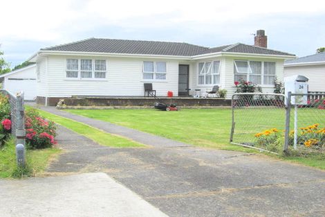 Photo of property in 24 Convair Crescent, Mangere, Auckland, 2022