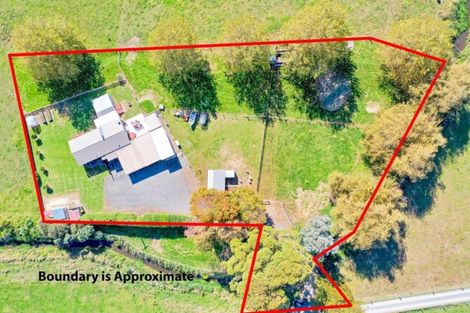 Photo of property in 253a East Bank Road, Edgecumbe, Whakatane, 3193