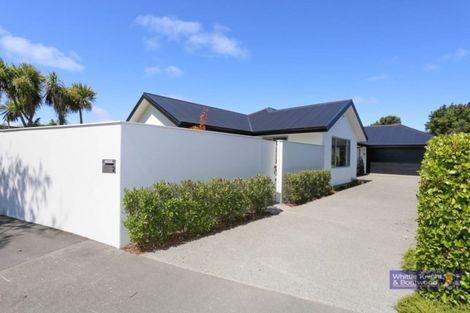 Photo of property in 2 Brackendale Place, Burnside, Christchurch, 8041