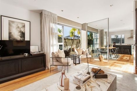 Photo of property in 8 Millbank Lane, Merivale, Christchurch, 8014