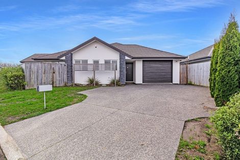 Photo of property in 24 Maka Lane, Halswell, Christchurch, 8025
