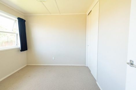 Photo of property in 28 Raglan Avenue, Cloverlea, Palmerston North, 4412
