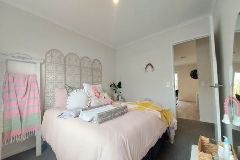 Photo of property in 12 Lily Way, Pyes Pa, Tauranga, 3112