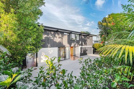 Photo of property in 205 Beach Road, Campbells Bay, Auckland, 0630