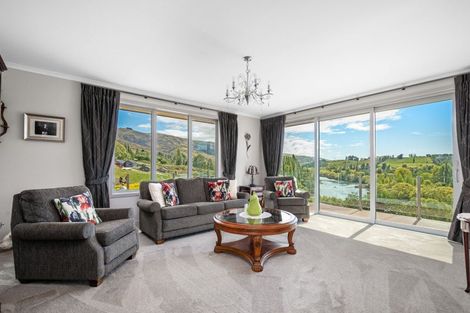 Photo of property in 9 Selkirk Street, Roxburgh, 9500