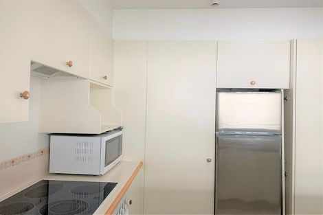 Photo of property in St James Courts, 3/77 Gloucester Street, Christchurch Central, Christchurch, 8013