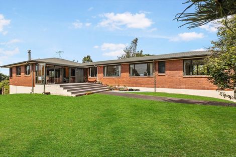 Photo of property in 116 Wood Bay Road, Titirangi, Auckland, 0604