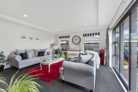 Photo of property in 5 Gilchrist Place, Kaiapoi, 7630