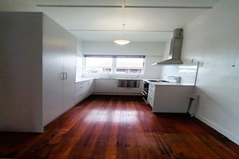 Photo of property in 1/12 Northumberland Avenue, Belmont, Auckland, 0622