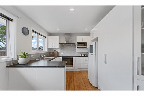 Photo of property in 324 Yaldhurst Road, Avonhead, Christchurch, 8042