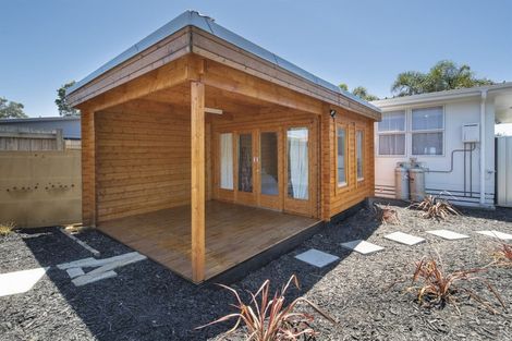 Photo of property in 4 Tahara Crescent, Mount Maunganui, 3116
