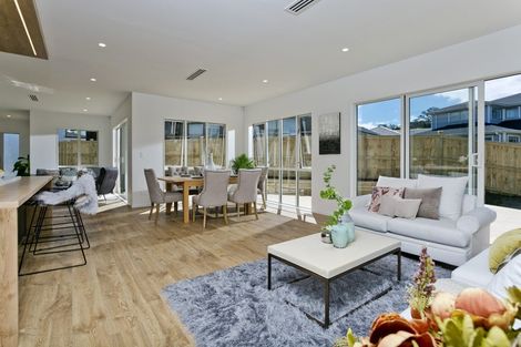 Photo of property in 66 Taikura Avenue, Red Beach, 0932