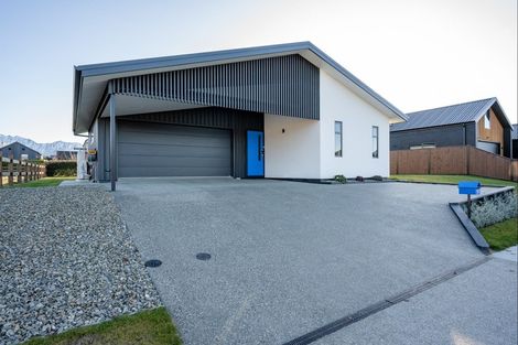 Photo of property in 37 Pounamu Avenue, Albert Town, Wanaka, 9305