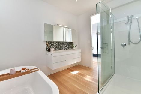 Photo of property in 25c Duncansby Road, Stanmore Bay, Whangaparaoa, 0932