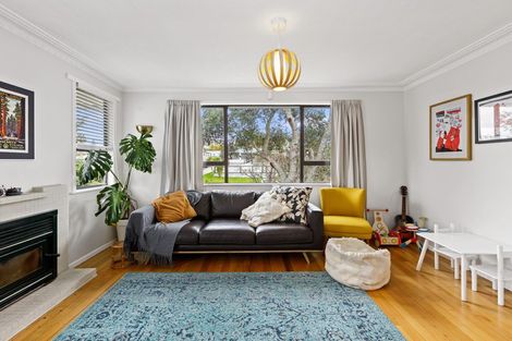 Photo of property in 6 Claridge Street, Glen Eden, Auckland, 0602