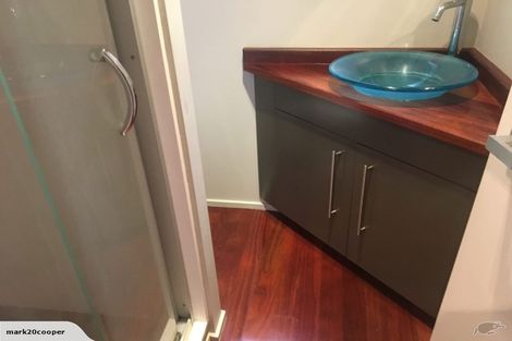 Photo of property in 35 North Terrace, Kelburn, Wellington, 6012