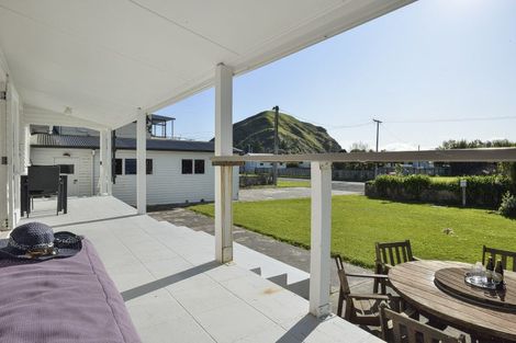 Photo of property in 69 Fortescue Street, Mahia, Nuhaka, 4198