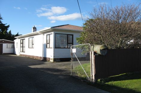 Photo of property in 39 Norfolk Street, Wainuiomata, Lower Hutt, 5014