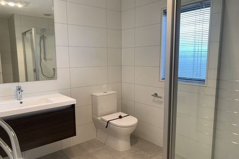 Photo of property in 10 Port Way, Rosehill, Papakura, 2113