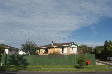 Photo of property in 103 Cascades Road, Pakuranga Heights, Auckland, 2010