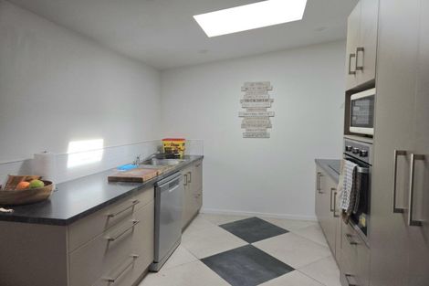 Photo of property in 6 Adderley Street, Westport, 7825