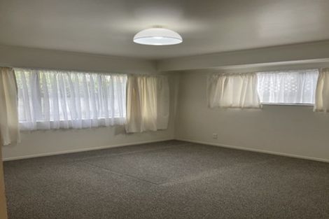 Photo of property in 1/9 Bass Street, West Harbour, Auckland, 0618