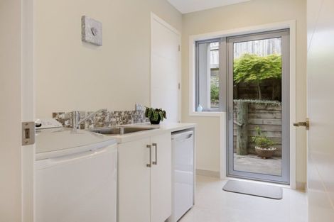 Photo of property in 16 Rexford Heights, Pyes Pa, Tauranga, 3112