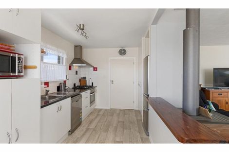 Photo of property in 9 Camelia Place, Islington, Christchurch, 8042