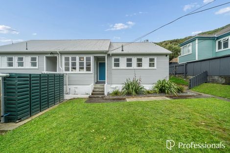 Photo of property in 7 Swainson Street, Naenae, Lower Hutt, 5011
