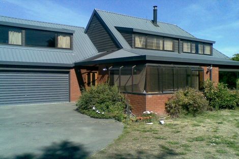 Photo of property in 9a Sequoia Place, Parklands, Christchurch, 8083