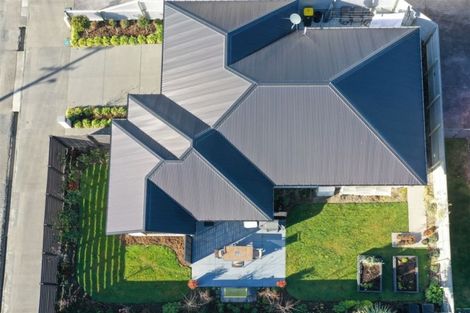 Photo of property in 16 Johnstone Street, Tinwald, Ashburton, 7700