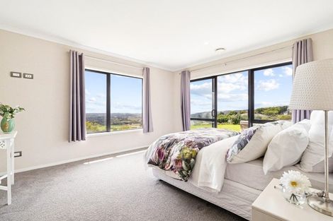 Photo of property in 3 Cranleigh Way, Bombay, 2675