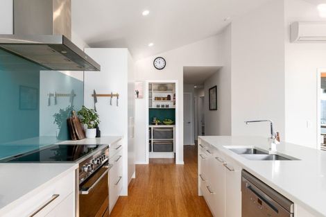 Photo of property in 16 Doris Faigan Lane, Charteris Bay, Lyttelton, 8971