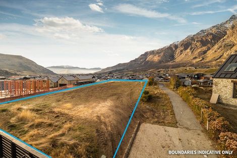 Photo of property in 42 Cunninghams Drive, Jacks Point, Queenstown, 9371