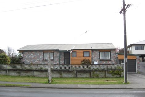 Photo of property in 1/94 Awanui Street, Merrilands, New Plymouth, 4312