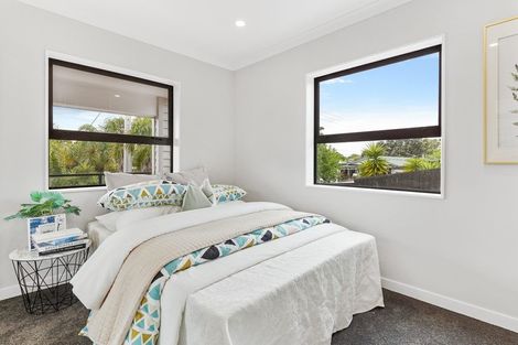 Photo of property in 48c Totara Road, Te Atatu Peninsula, Auckland, 0610