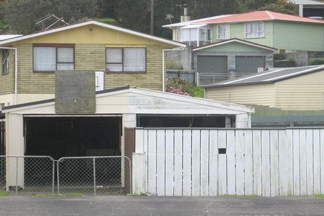 Photo of property in 16 Naumai Place, Spotswood, New Plymouth, 4310