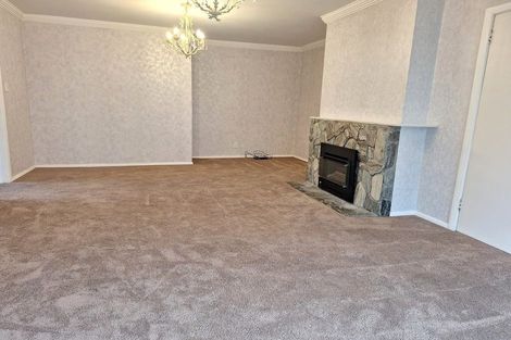 Photo of property in 31 Heretaunga Square, Silverstream, Upper Hutt, 5019