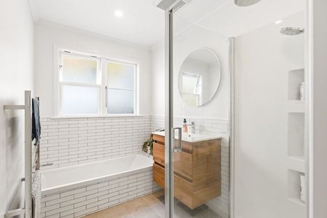 Photo of property in 29 View Road, Houghton Bay, Wellington, 6023