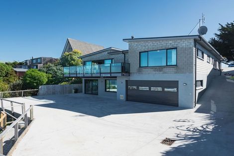 Photo of property in 32 Bedford Parade, Brighton, Dunedin, 9035