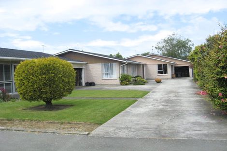Photo of property in 1/11 Tuckers Road, Redwood, Christchurch, 8051