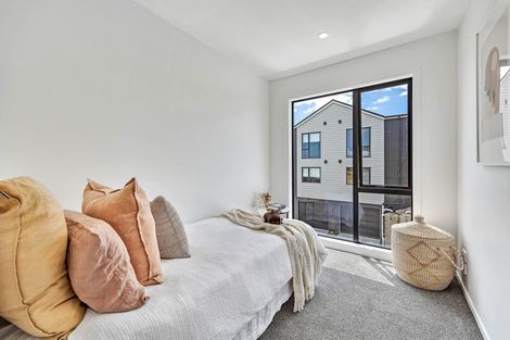 Photo of property in 4/504 Don Buck Road, Massey, Auckland, 0614