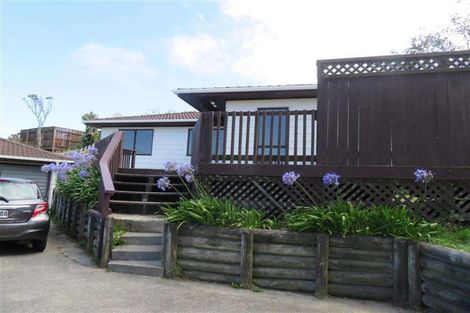 Photo of property in 124a Glanmire Road, Newlands, Wellington, 6037