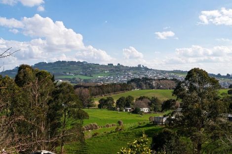 Photo of property in 100 Pukekohe East Road, Pukekohe, 2677