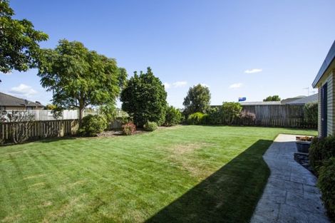 Photo of property in 122 Evans Road, Papamoa Beach, Papamoa, 3118